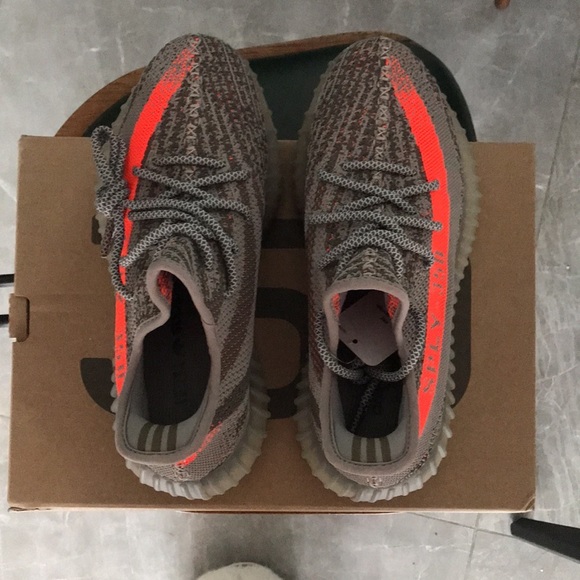 Yeezy Boost 350 V2 - Picture 3 of 6